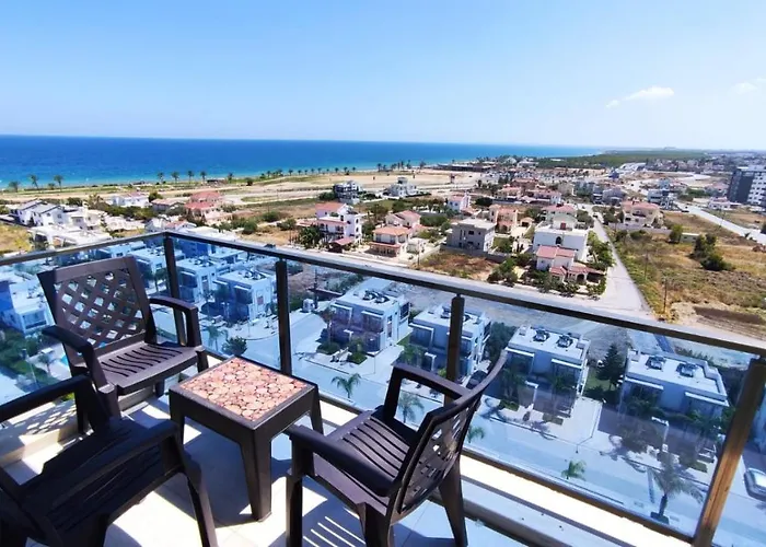 Royal Life Poseidon B Long Beach Iskele